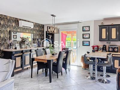 Maison - 140 m² - 5 pièces