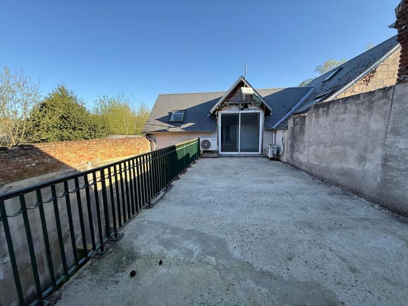 Maison - 200 m² - 6 pièces