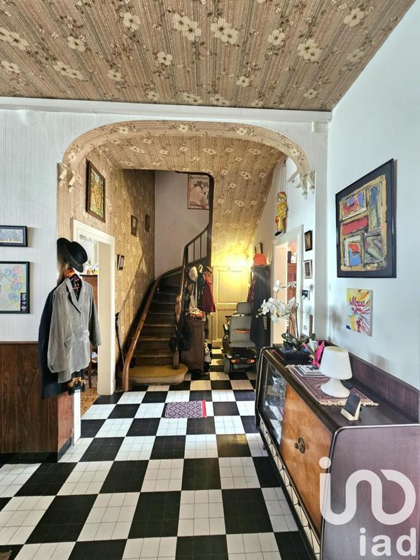 Maison de ville - 188 m² - 9 pièces