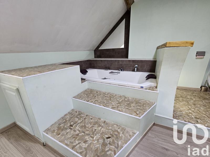 Maison - 259 m² - 11 pièces