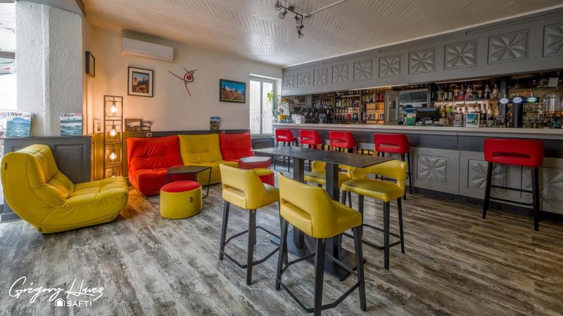 Local commercial - 544 m²