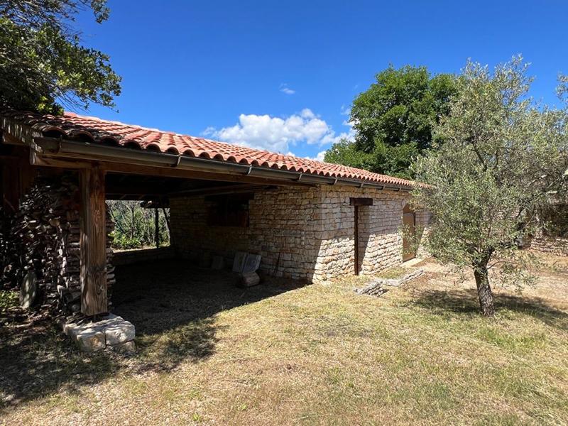 Maison en pierre - 140 m² - 7 pièces