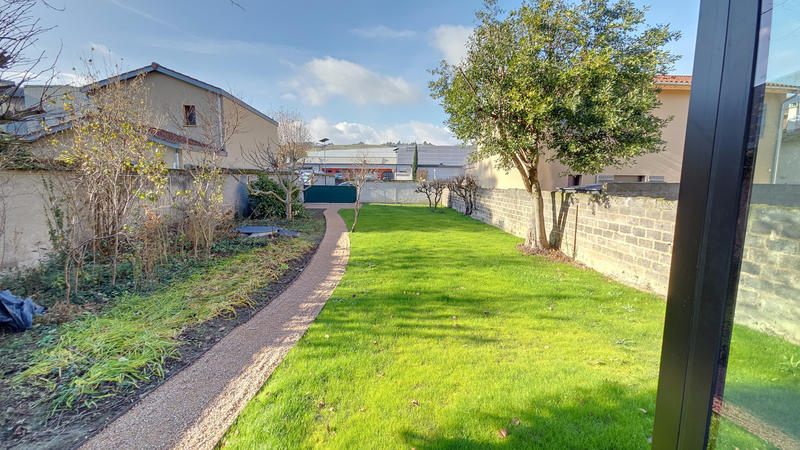 Maison - 90 m² - 3 pièces