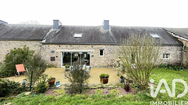 Maison - 212 m² - 5 pièces