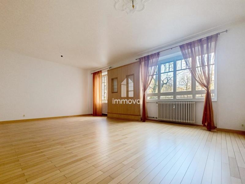 Appartement - 120 m² - 4 pièces
