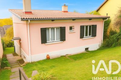 Maison - 98 m² - 5 pièces