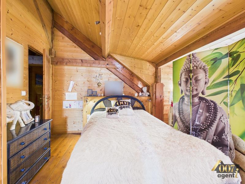 Maison - 224 m² - 7 pièces