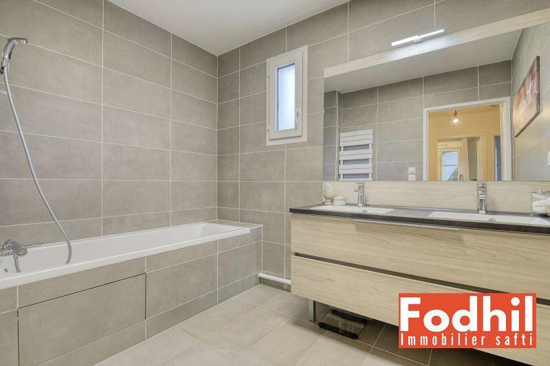 Maison - 113 m² - 6 pièces