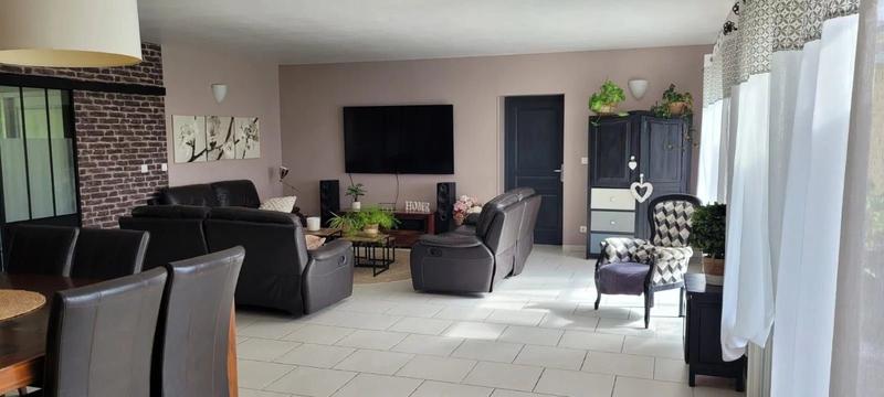 Maison - 245 m² - 10 pièces