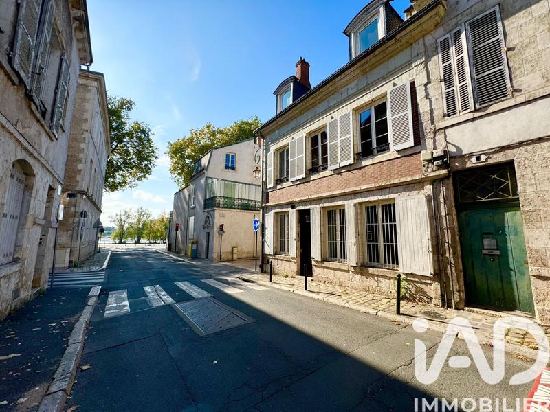 Maison - 180 m² - 7 pièces