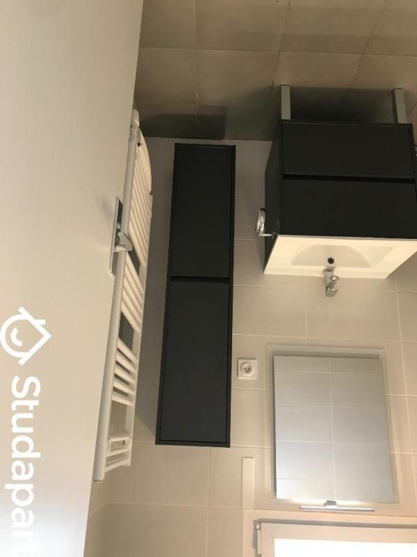 Chambre - 9 m² - 1 pièce