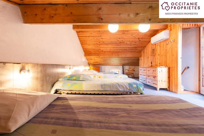 Propriété - 277 m² - 13 pièces