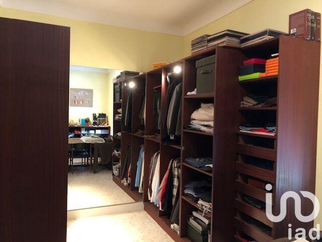 Maison - 287 m² - 10 pièces