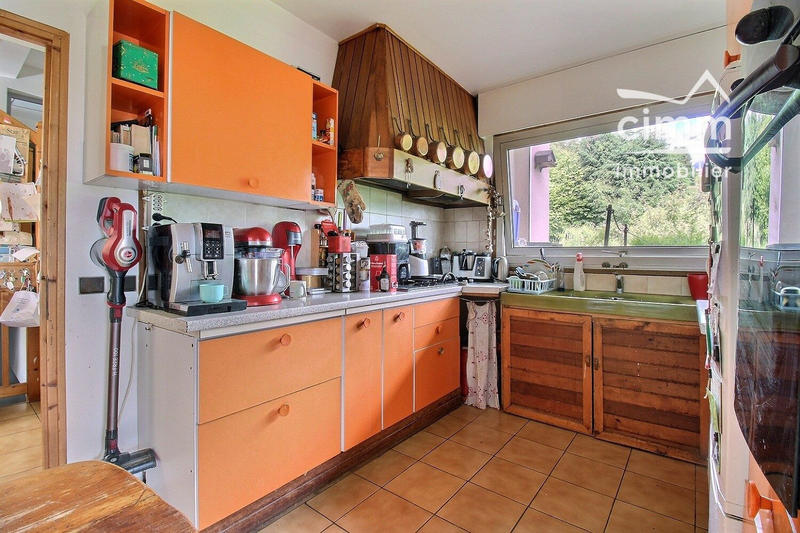 Villa - 363 m² - 6 pièces