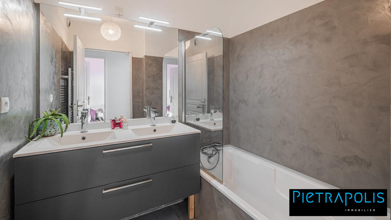 Appartement - 118 m² - 5 pièces