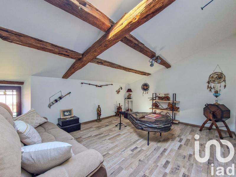 Maison - 220 m² - 9 pièces