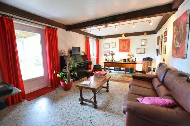 Maison - 161 m² - 5 pièces