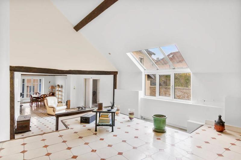 Corps de ferme - 237 m² - 9 pièces