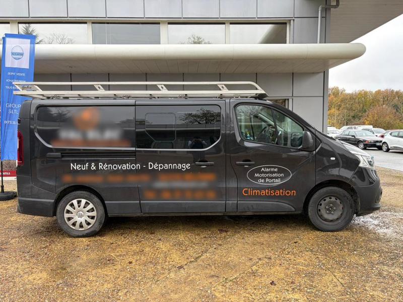 Renault Trafic III Van 2.0 Dci 200 Ch 6 places Tva Recuperable Garantie Mois / Reprise Possible