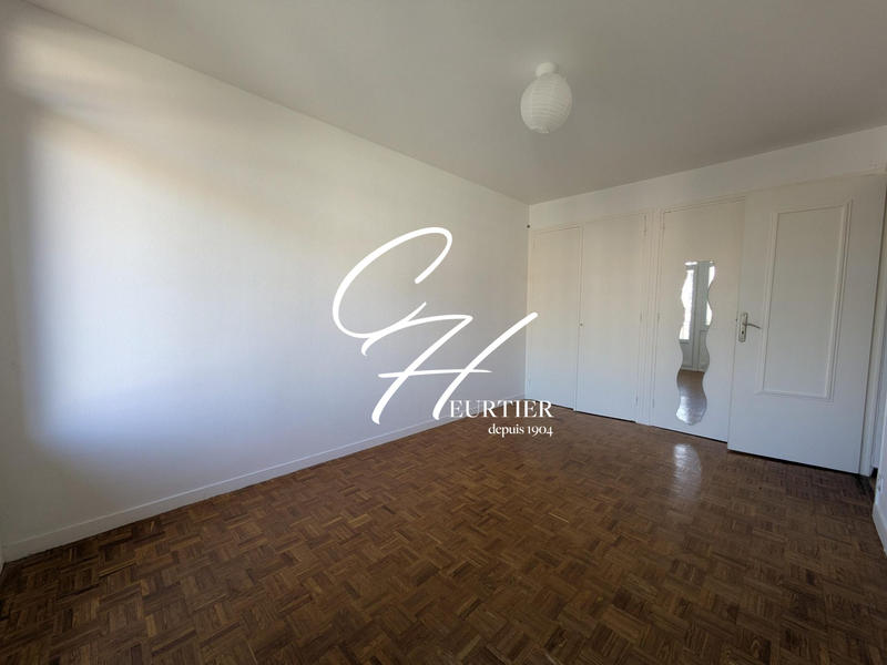 Appartement - 77 m² - 4 pièces