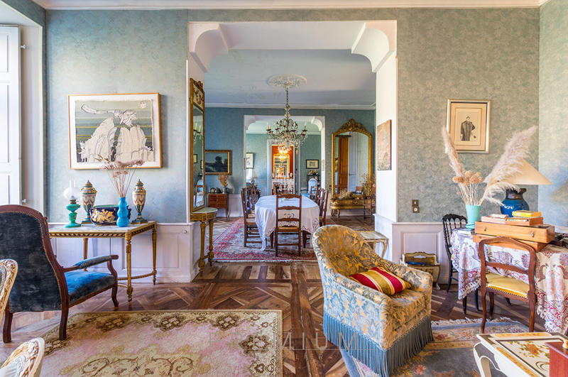 Demeure - 890 m² - 27 pièces