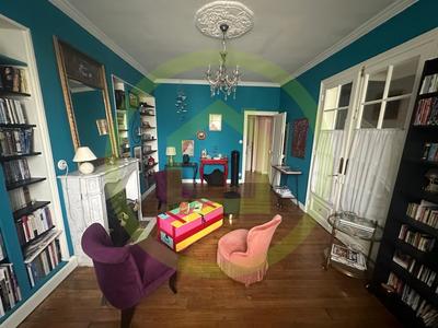 Maison - 183 m² - 7 pièces