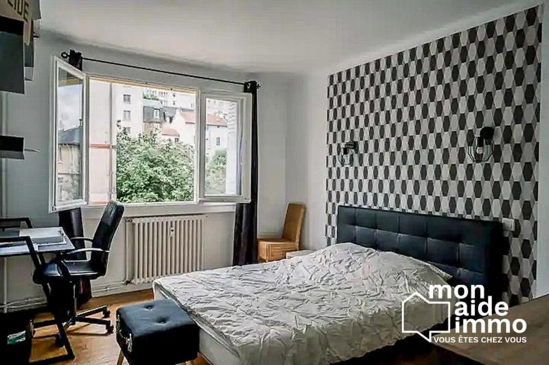 Appartement - 88 m² - 6 pièces