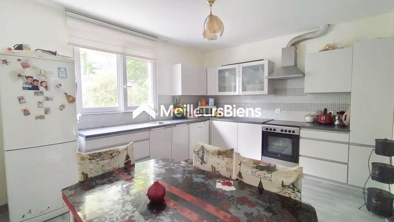 Maison - 93 m² - 4 pièces