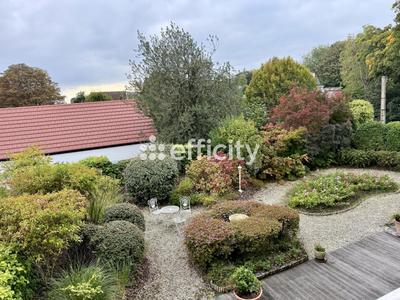 Appartement - 174 m² - 8 pièces