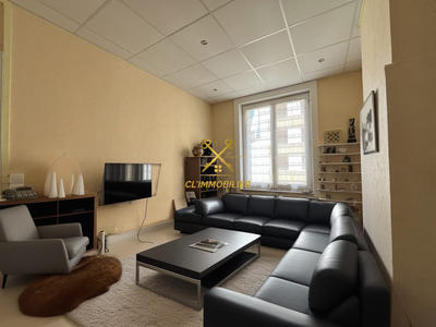 Appartement - 105 m² - 5 pièces