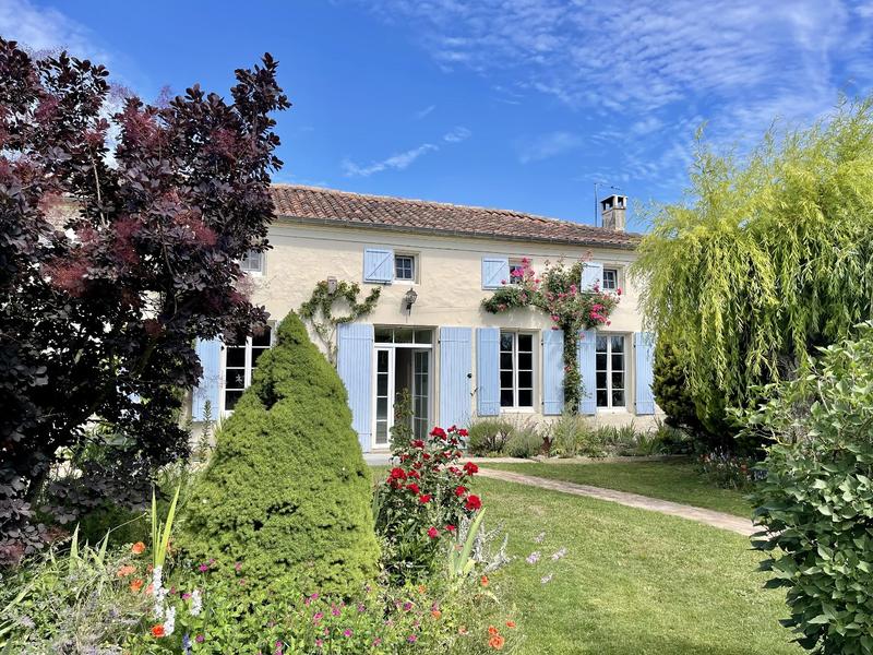 Maison de campagne - 231 m² - 10 pièces