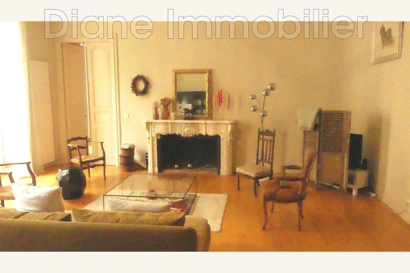 Appartement - 188 m² - 7 pièces