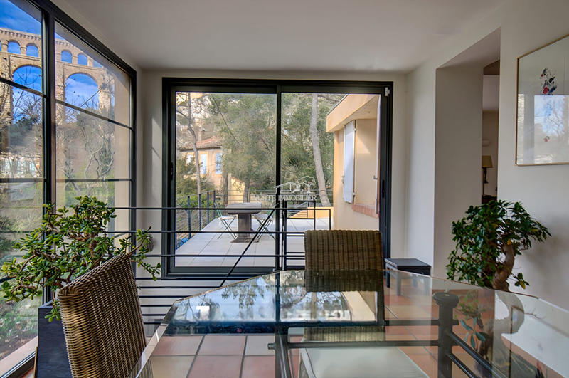 Maison - 230 m² - 7 pièces