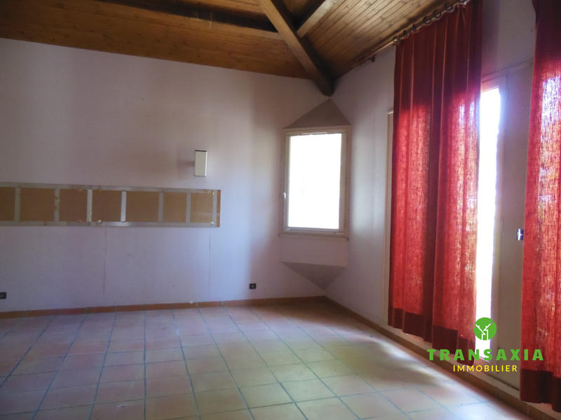 Maison contemporaine - 665 m² - 25 pièces