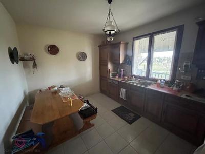 Villa - 171 m² - 10 pièces