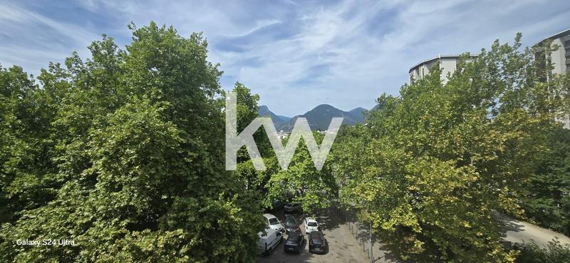 Appartement - 76 m² - 4 pièces