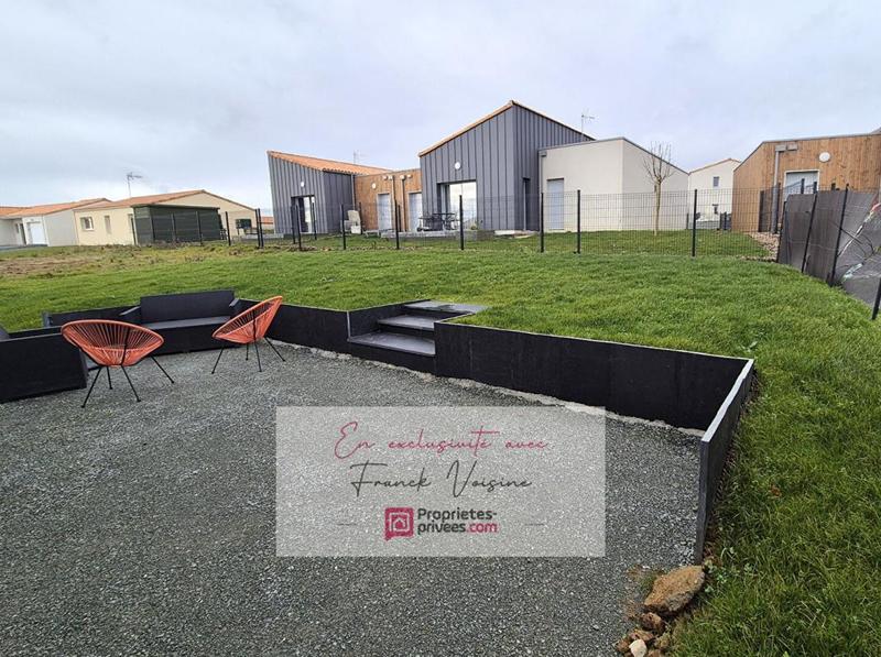 Maison - 90 m² - 5 pièces