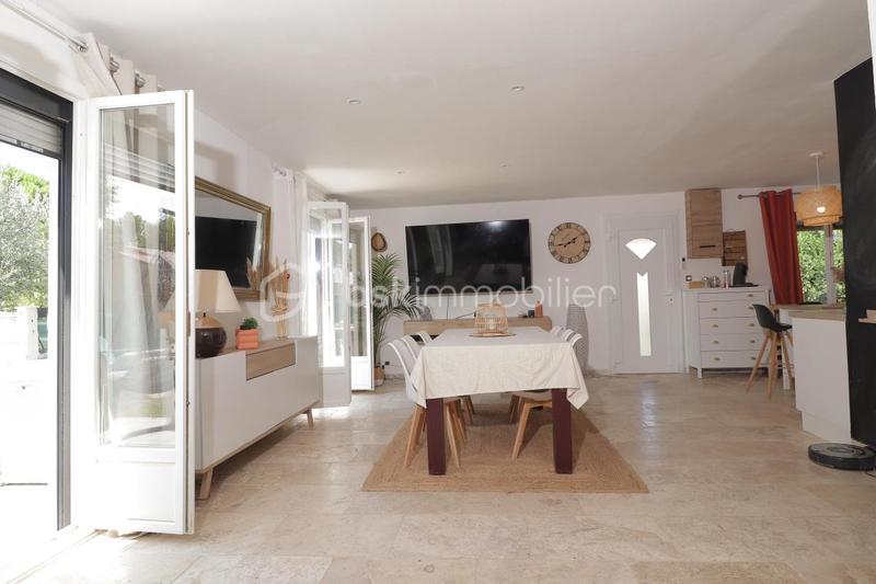 Villa - 100 m² - 4 pièces