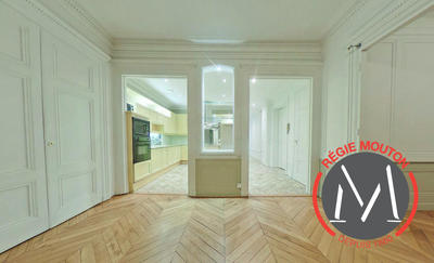 Appartement - 95 m² - 3 pièces