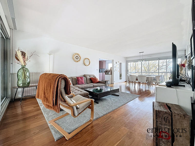 Appartement - 122 m² - 5 pièces