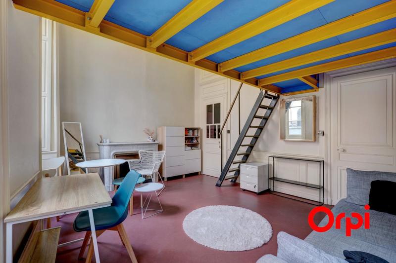 Studio - 28 m² - 1 pièce