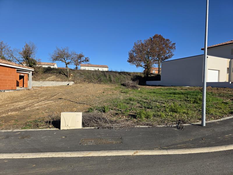 Terrain constructible - 602 m²