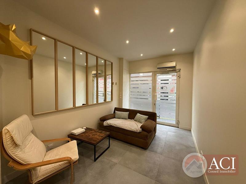 Magasins - 24 m² - 1 pièce