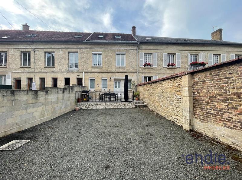 Maison - 93 m² - 5 pièces