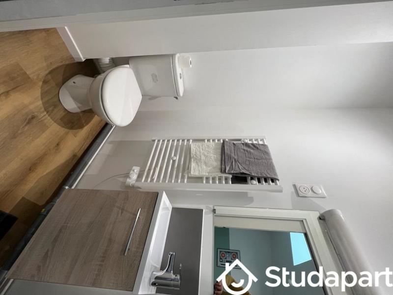 Chambre - 11 m² - 1 pièce