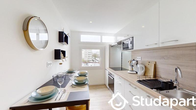 Chambre - 12 m² - 1 pièce