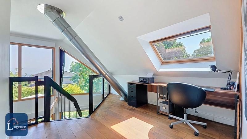 Maison - 231 m² - 6 pièces