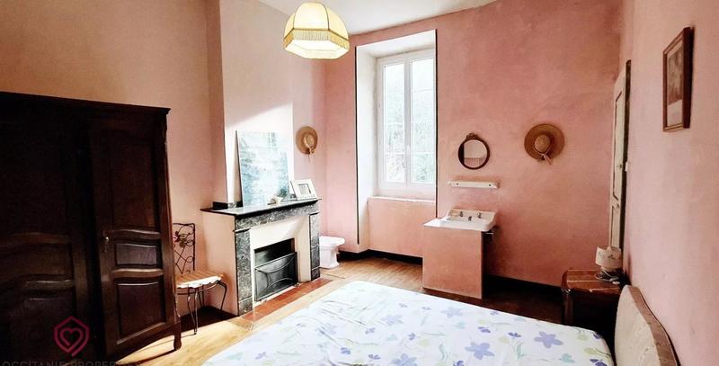 Château - 288 m² - 9 pièces