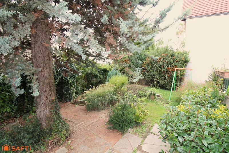 Maison - 95 m² - 5 pièces