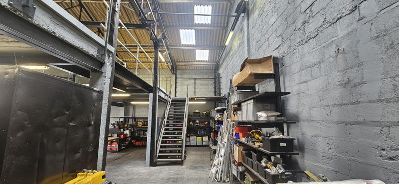 Local commercial - 317 m²